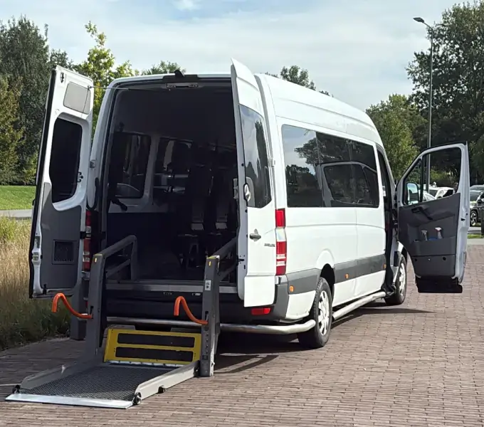 Rolstoelvervoer Houten